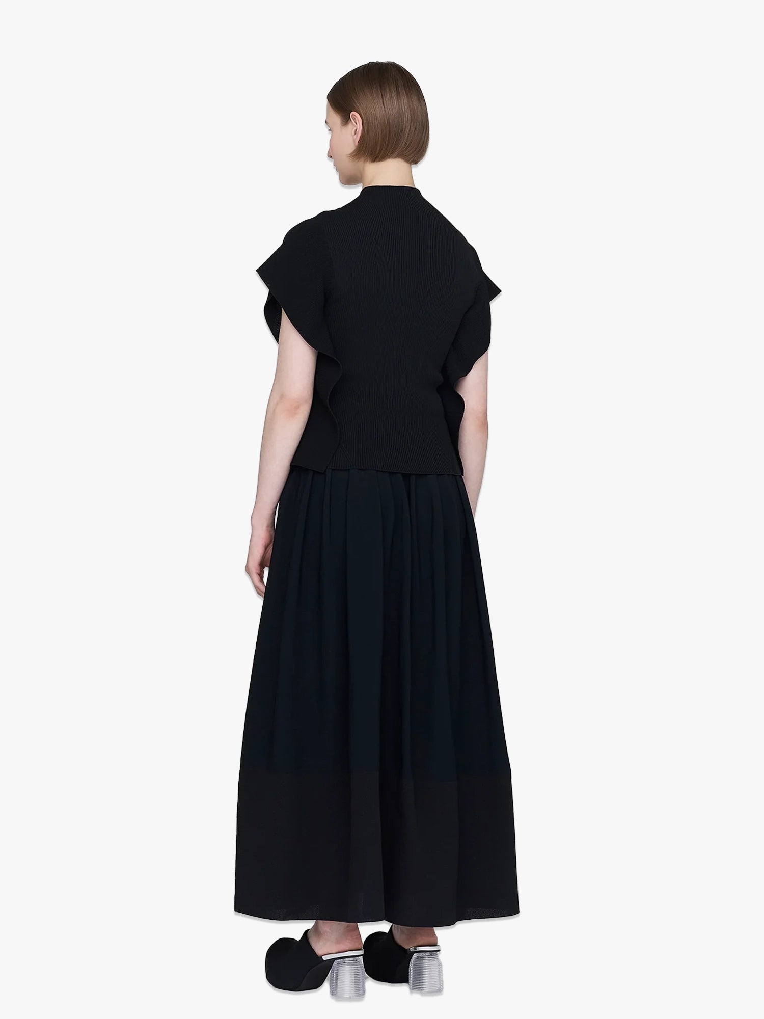 Portrait Crease Top - Black